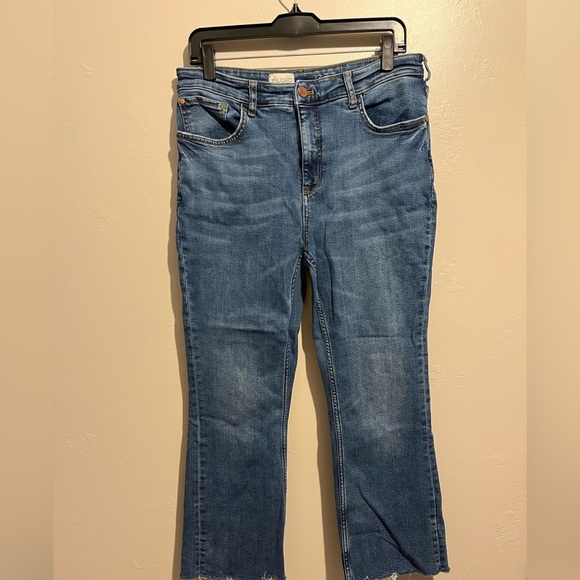 Pilcro Blue Denim Flare Cropped Jeans Women’s 32 Classic Casual Cotton Stretch - Picture 2 of 14